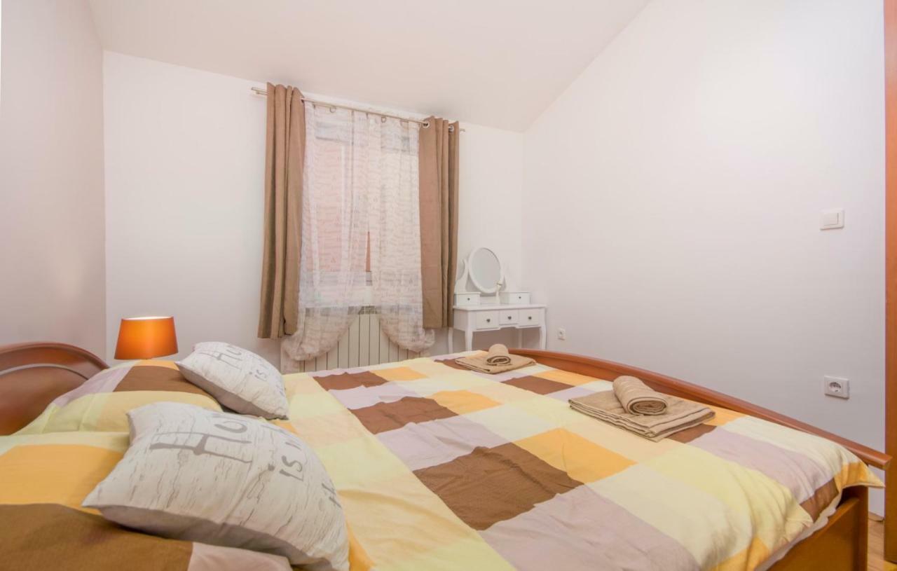 City Centre Sea View Apartment Pula Exterior foto